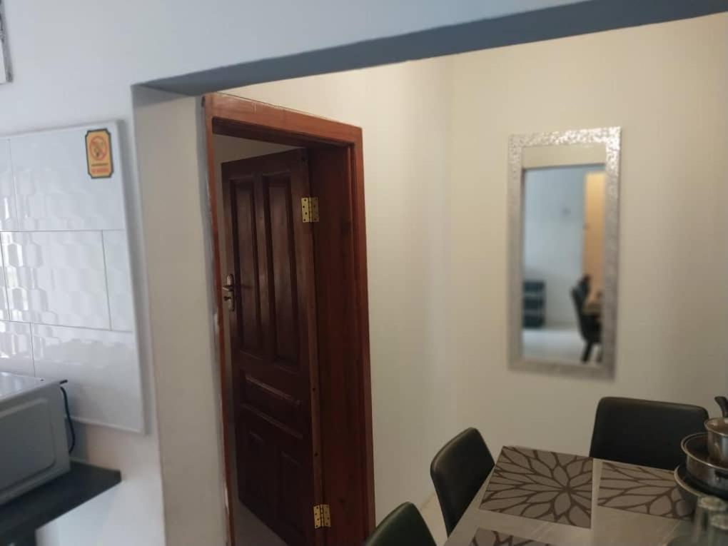 Emmrose Apartments Chingola Kültér fotó