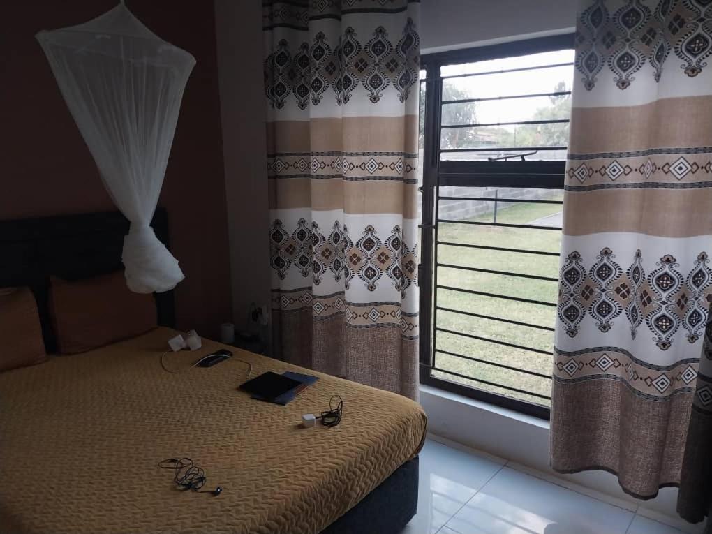 Emmrose Apartments Chingola Kültér fotó