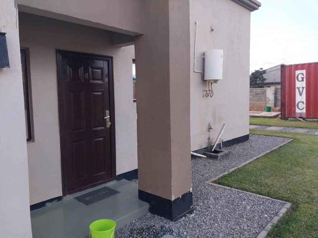 Emmrose Apartments Chingola Kültér fotó